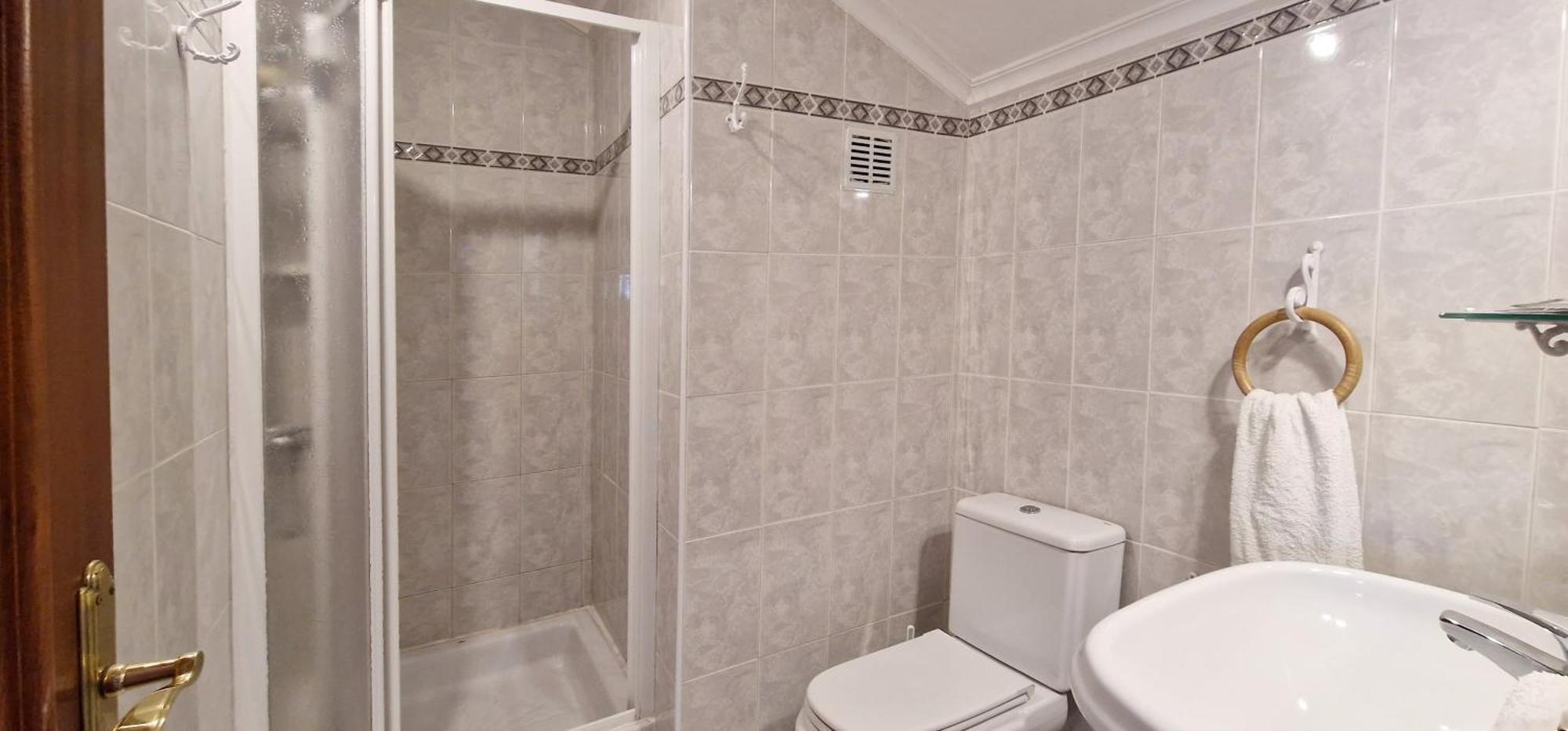 Cosma House Hotel Hinojedo Phòng bức ảnh