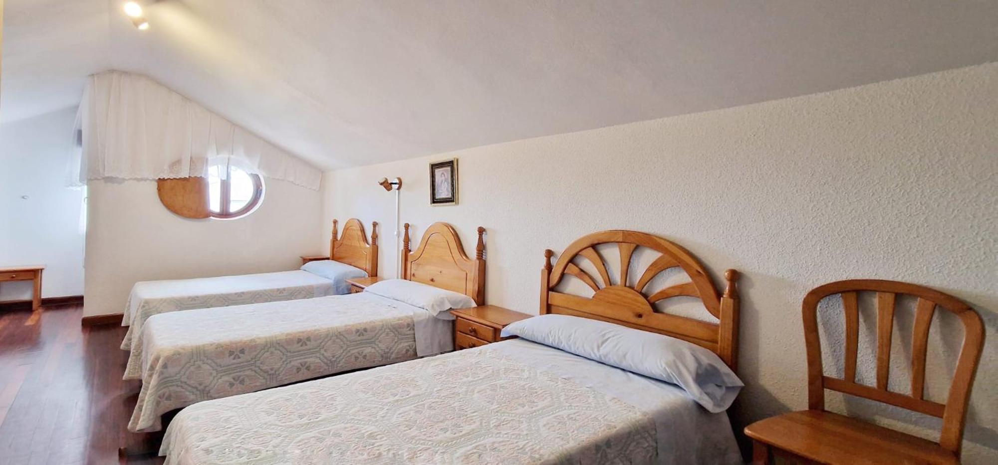 Cosma House Hotel Hinojedo Ngoại thất bức ảnh
